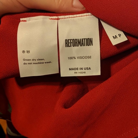 Reformation Red Floral Wrap Dress Size MP - Picture 9 of 11